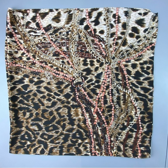 "COLLECTION 18" Multi-color SCARF Geometric Leopard Print 35x35 - Picture 2 of 6